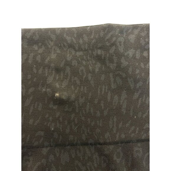 Spanx Cheetah Leopard Print Seamless Leggings Size Medium - Picture 3 of 5